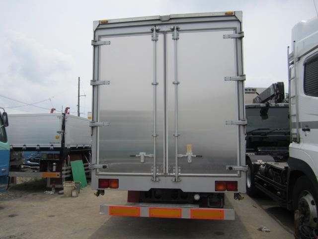 MITSUBISHI FUSOU FIGHTER 2008