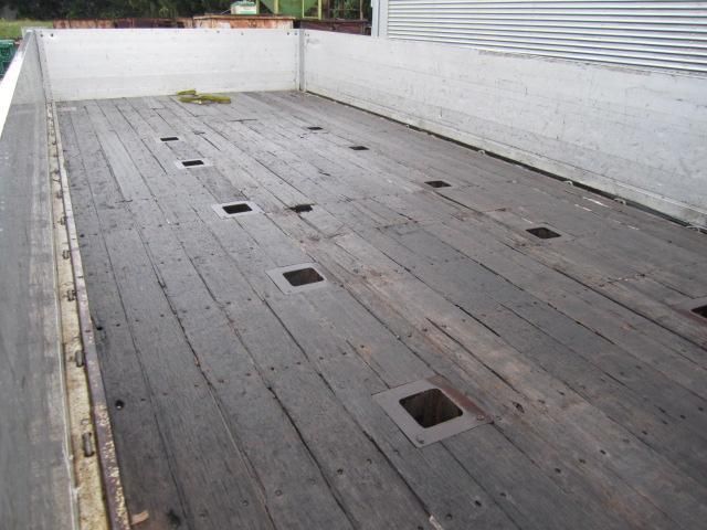 MITSUBISHI FUSOU SUPER GREAT 2003