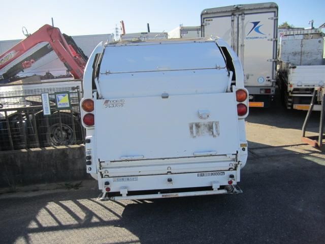 MITSUBISHI CANTER 2003