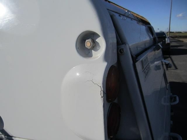 MITSUBISHI CANTER 2003