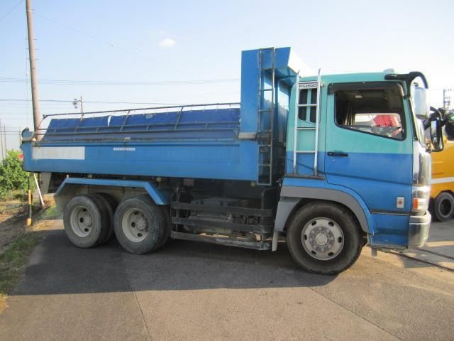 MITSUBISHI FUSOU SUPER GREAT 2004