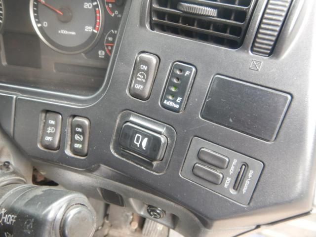 MITSUBISHI FUSOU SUPER GREAT 2008