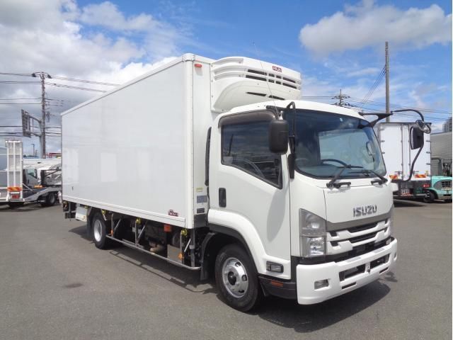 ISUZU FORWARD 2019