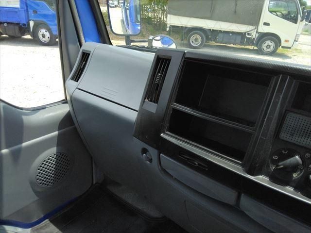 ISUZU ELF 2010