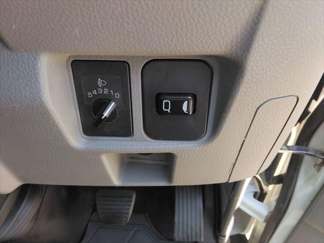 MITSUBISHI CANTER 2017