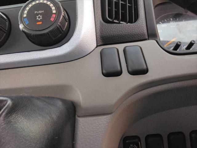 MITSUBISHI CANTER 2017