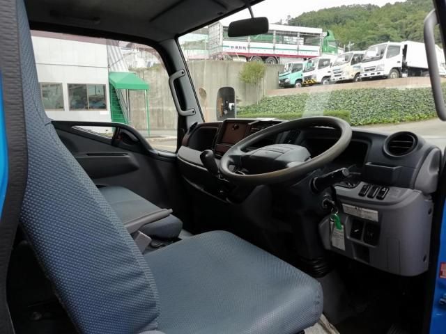 MITSUBISHI CANTER 2012