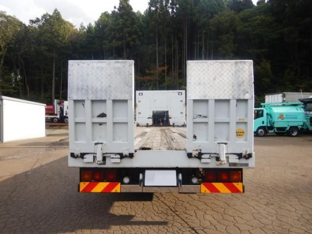 MITSUBISHI FUSOU SUPER GREAT 2015