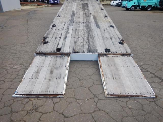 MITSUBISHI FUSOU SUPER GREAT 2015