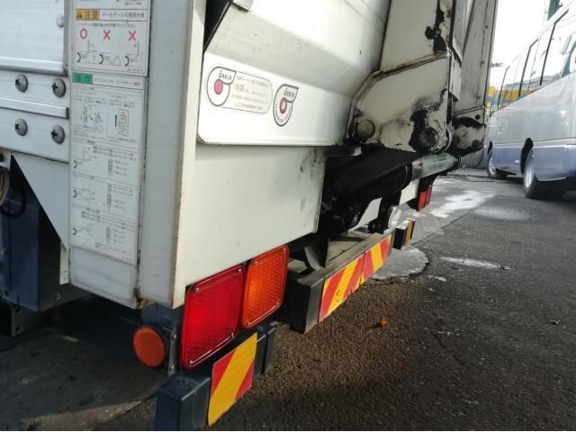 MITSUBISHI FUSOU FIGHTER 2015