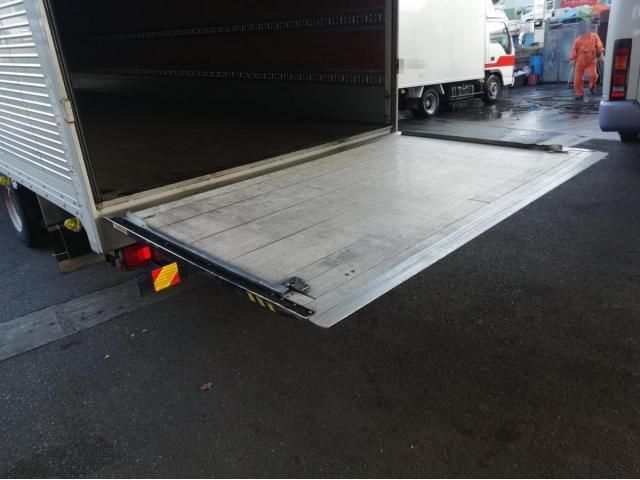 MITSUBISHI FUSOU FIGHTER 2015