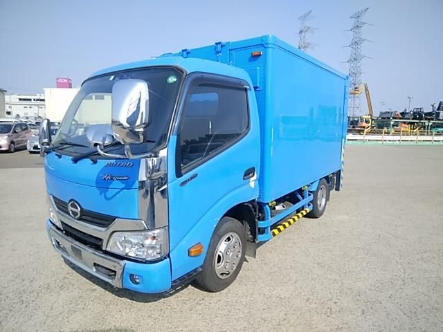HINO DUTRO 2017