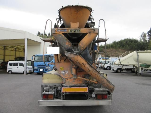 NISSAN DIESEL Quon 2006