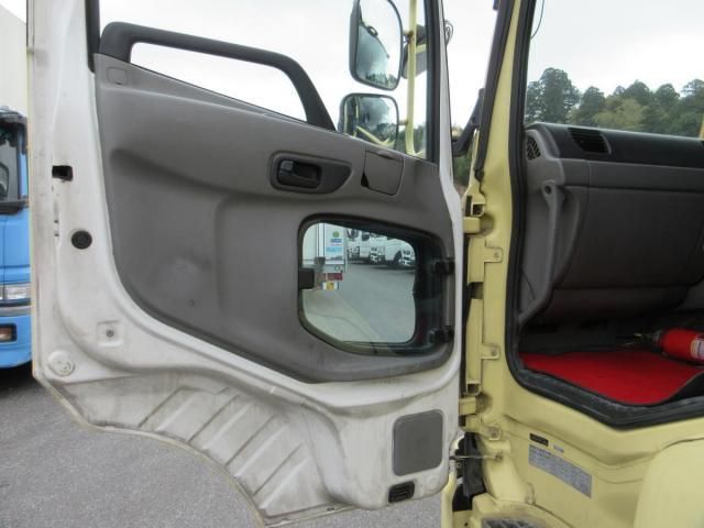 NISSAN DIESEL Quon 2006