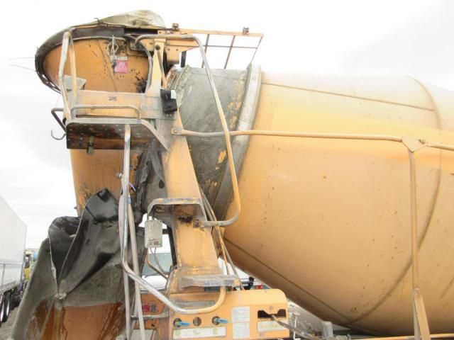 NISSAN DIESEL Quon 2006