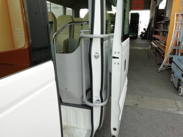 TOYOTA COASTER 2018