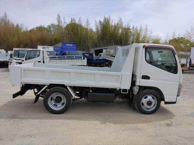 MITSUBISHI CANTER 2010
