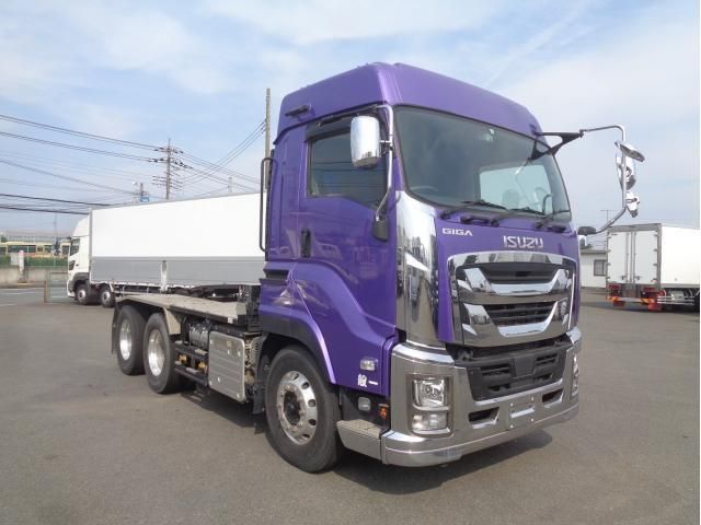 ISUZU GIGA 2019