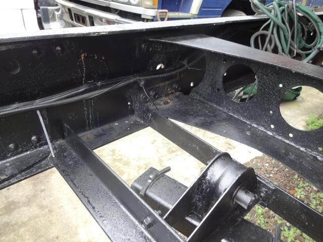 MITSUBISHI FUSOU SUPER GREAT 2012