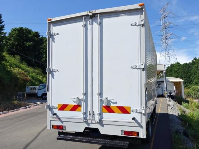 MITSUBISHI CANTER 2015