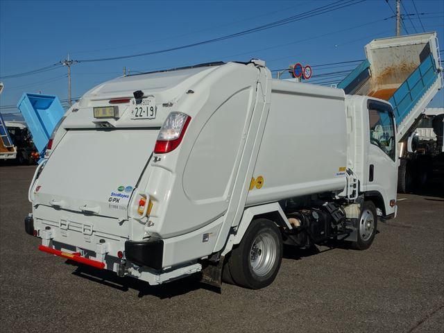 ISUZU ELF 2017