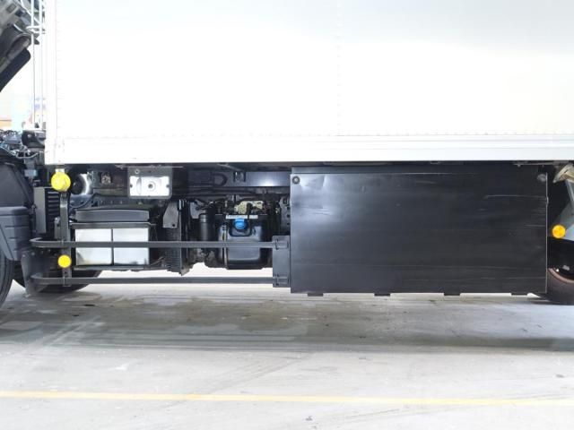 MITSUBISHI CANTER 2012