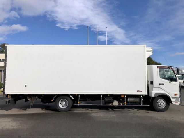 MITSUBISHI FUSOU FIGHTER 2012