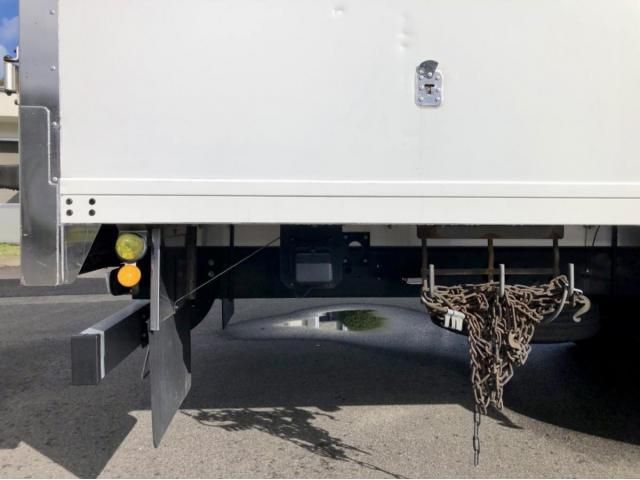 MITSUBISHI FUSOU FIGHTER 2012