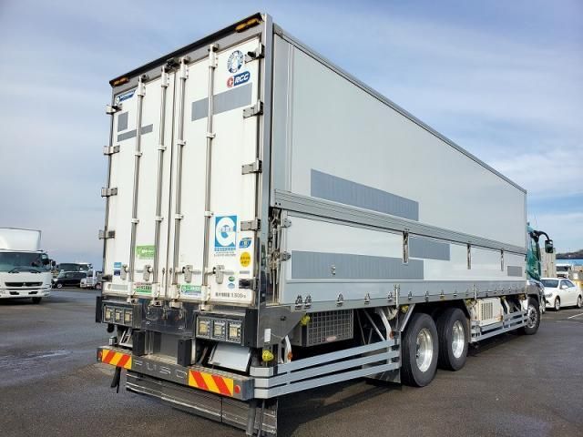 MITSUBISHI FUSOU SUPER GREAT 2012