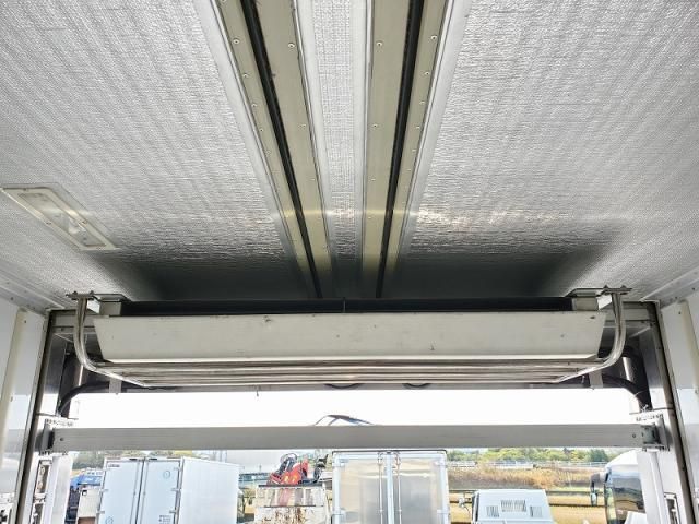 MITSUBISHI FUSOU SUPER GREAT 2012