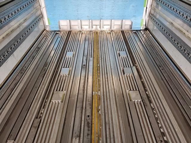 MITSUBISHI FUSOU SUPER GREAT 2012