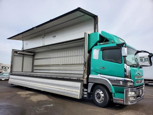 MITSUBISHI FUSOU SUPER GREAT 2012