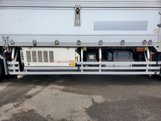 MITSUBISHI FUSOU SUPER GREAT 2012