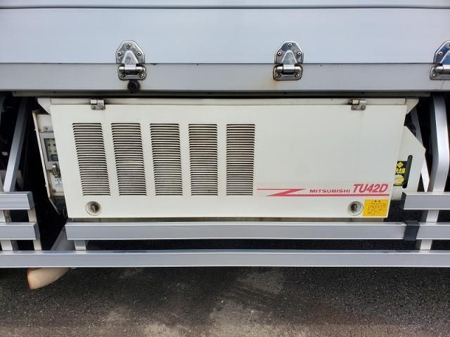 MITSUBISHI FUSOU SUPER GREAT 2012