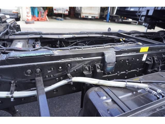 MITSUBISHI FUSOU FIGHTER 2023