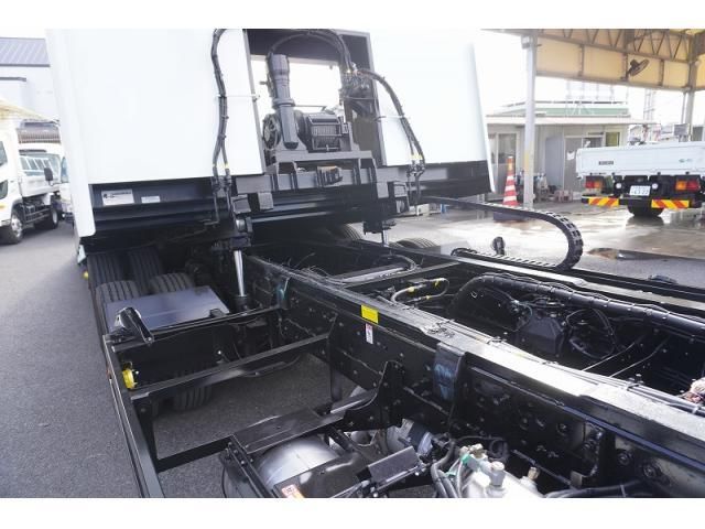 MITSUBISHI FUSOU FIGHTER 2023