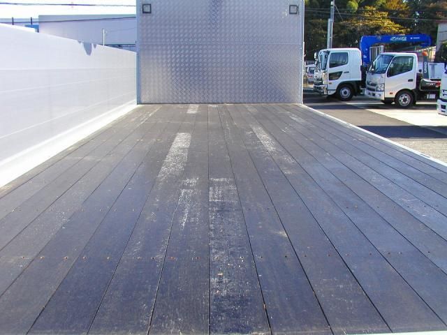 MITSUBISHI FUSOU FIGHTER 2023