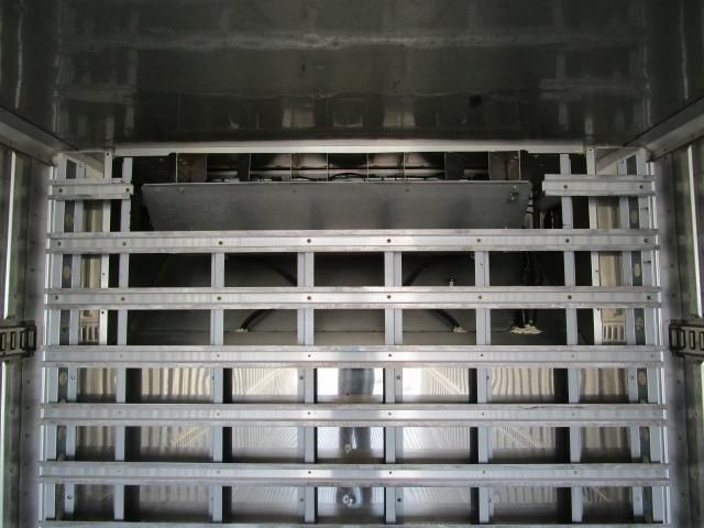 NISSAN DIESEL Quon 2015