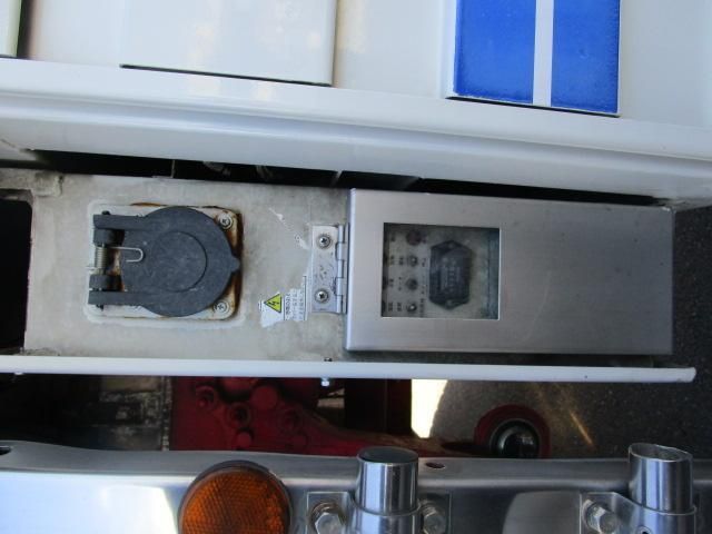 NISSAN DIESEL Quon 2015