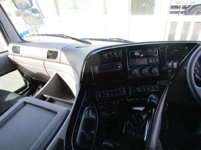 NISSAN DIESEL Quon 2015