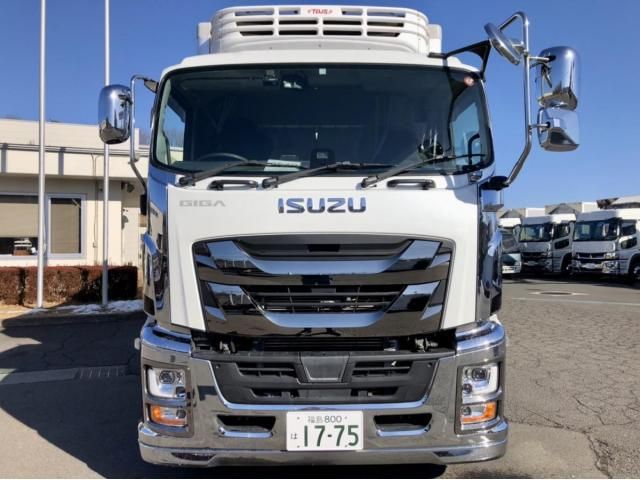 ISUZU GIGA 2021
