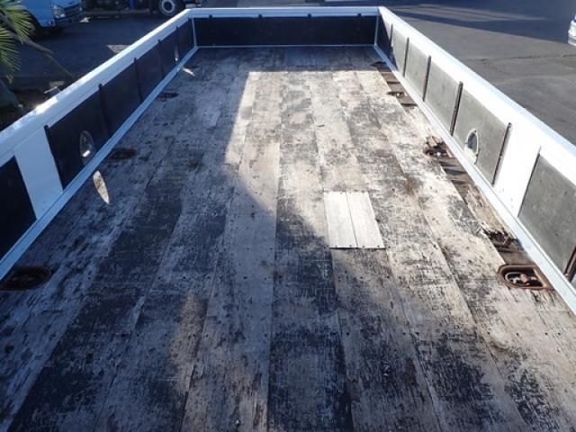 MITSUBISHI FUSOU FIGHTER 2014