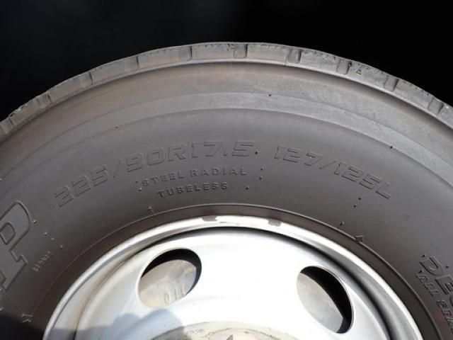 MITSUBISHI FUSOU FIGHTER 2014