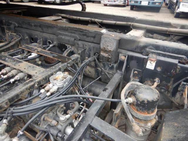 NISSAN DIESEL BigThumb 2005