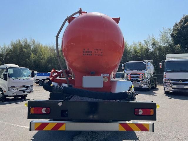 NISSAN DIESEL Quon 2018