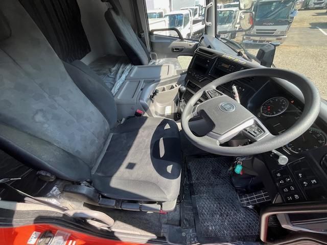 NISSAN DIESEL Quon 2018