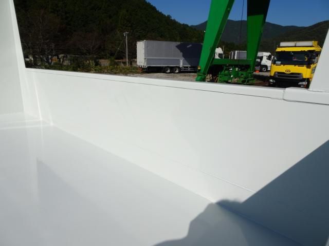 MITSUBISHI FUSOU FIGHTER 2023