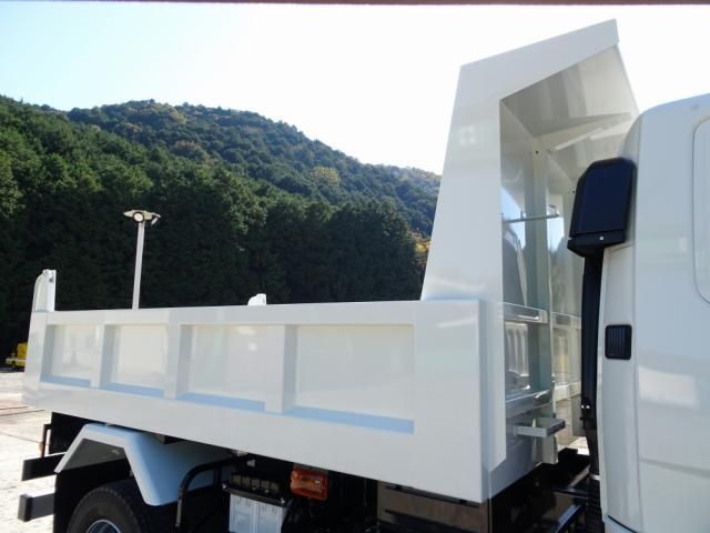 MITSUBISHI FUSOU FIGHTER 2023