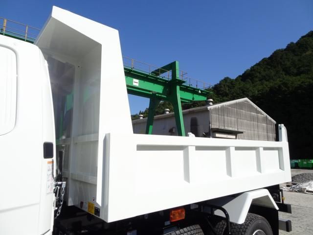 MITSUBISHI FUSOU FIGHTER 2023