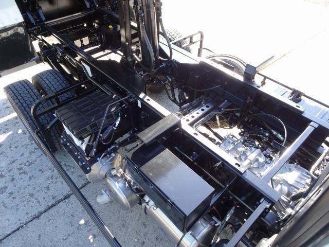 MITSUBISHI FUSOU FIGHTER 2023